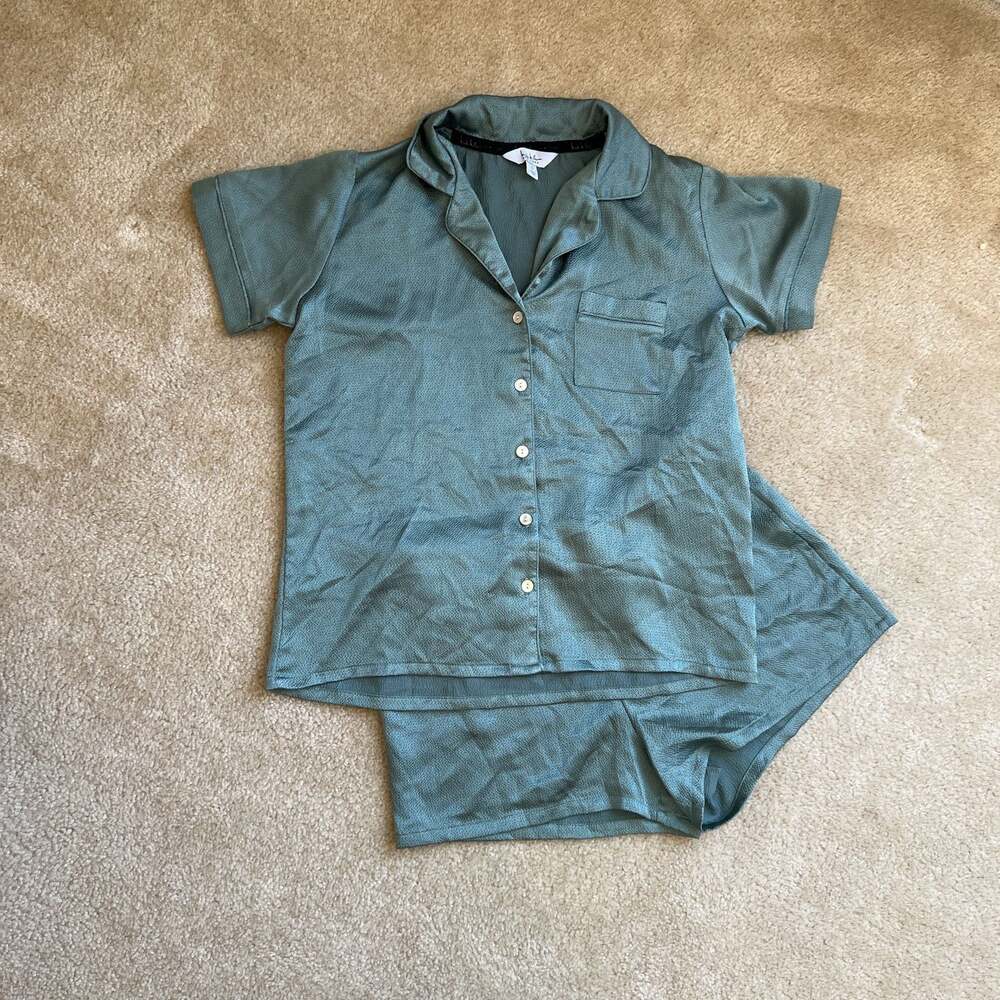 Nicole Miller New York Two-Piece Pajama Set with Shorts, Green Textured (Size S)